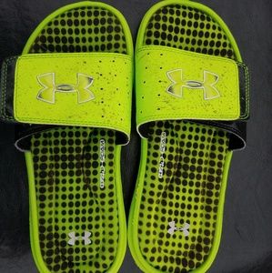 Under Armor memory foam flip flops